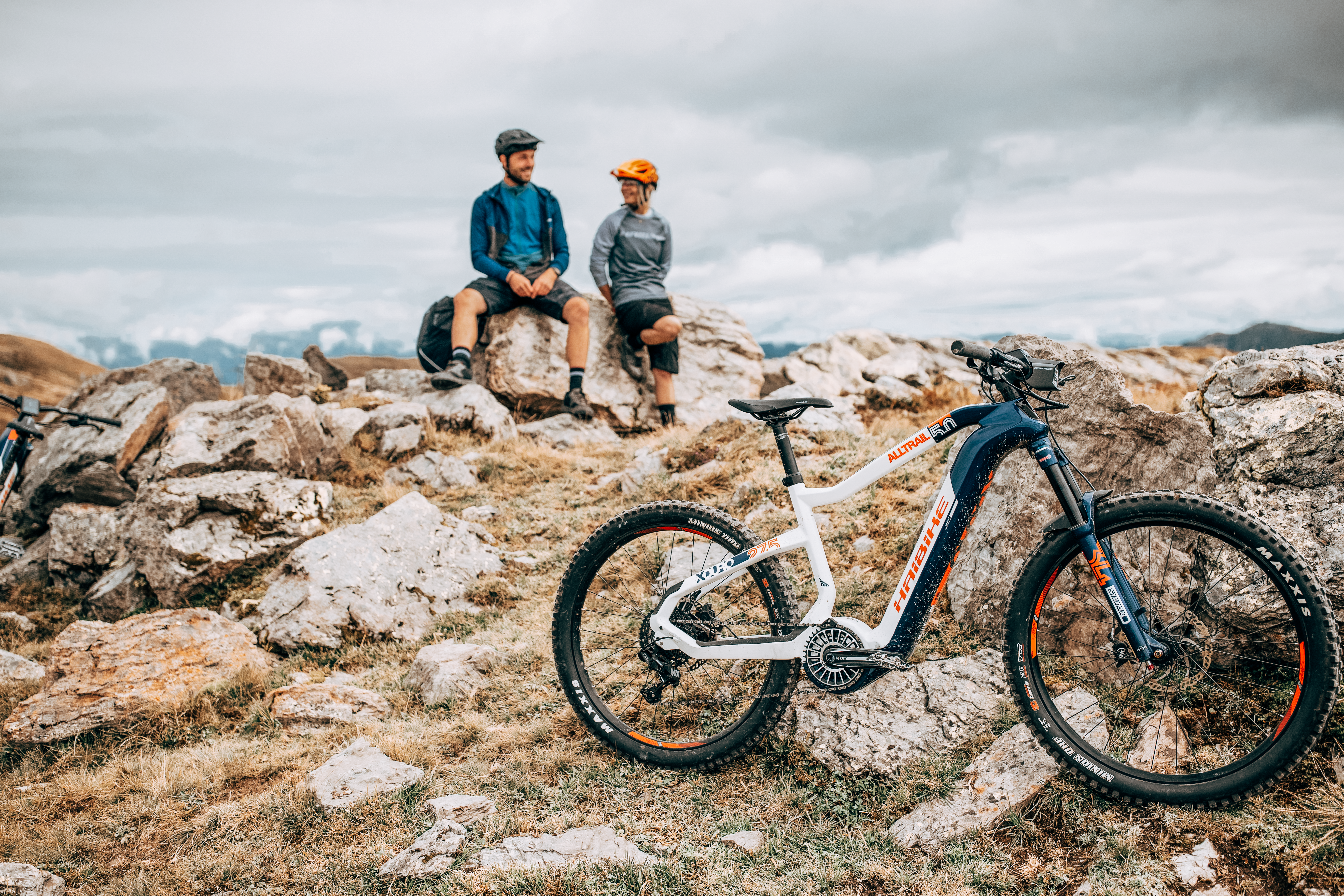 rower elektryczny haibike mtb w terenie górskim