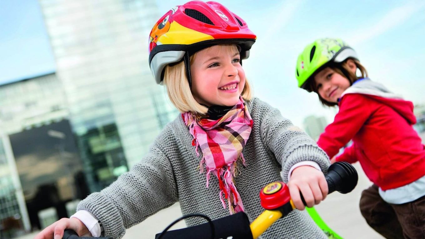 Kask dziecięcy to podstawa bezpieczeństwa na rowerze