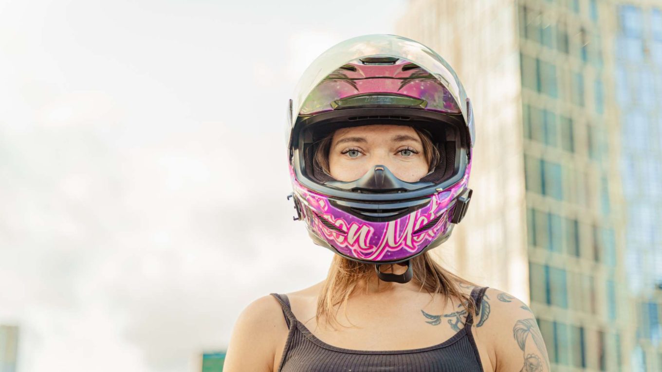 pełny kask motocyklowy dla kobiet