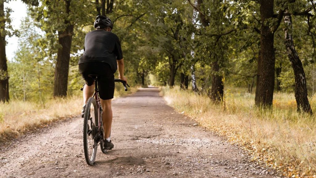 bikefitting pomaga zniwelować ból pleców lub rąk